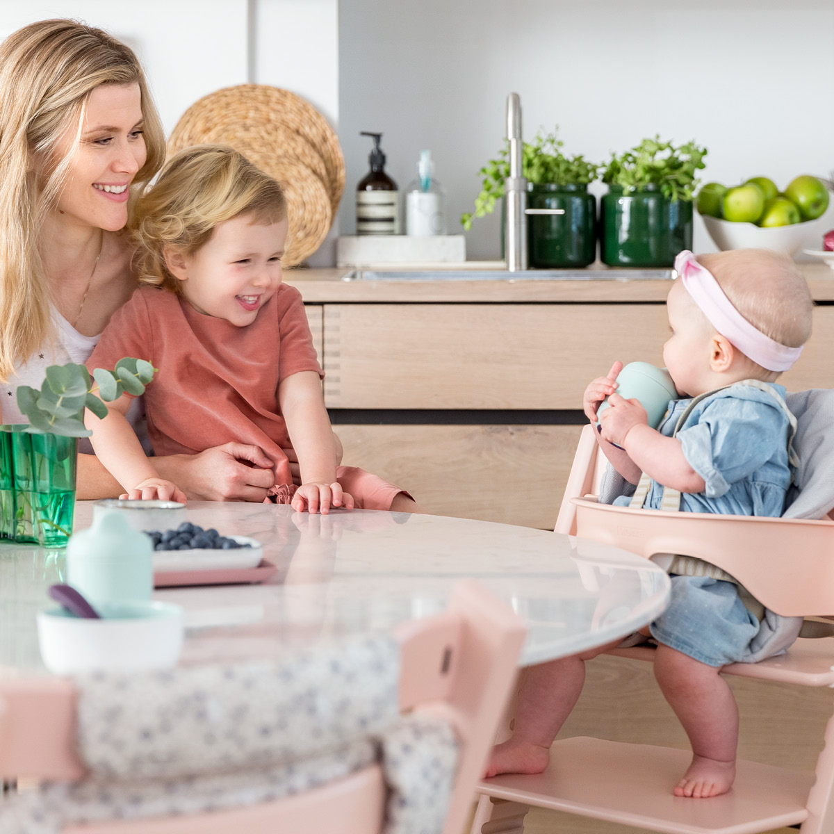 8 Ways Parents Make Food a Battleground with their Child  image
