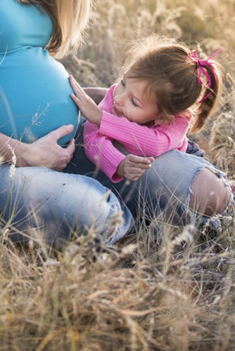 Pregnant and New Mums Isolated in Lockdown  image