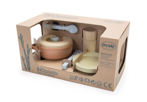 Review: Dantoy BIOplastic Pretend Play Dinner Set, worth £19.49  image