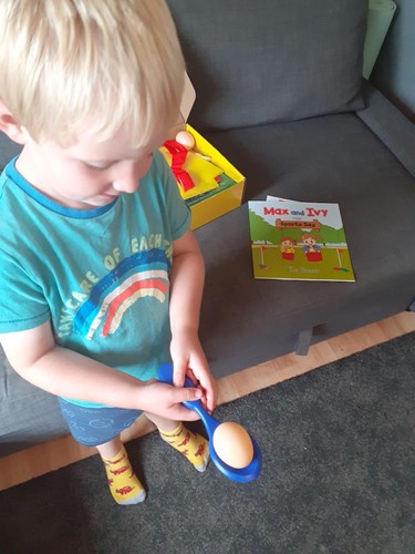 Review: Max and Ivy ‘Read and Play’ Box, worth £19.99  image
