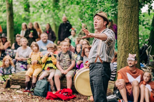 Ian Douglas Storyteller at Just So