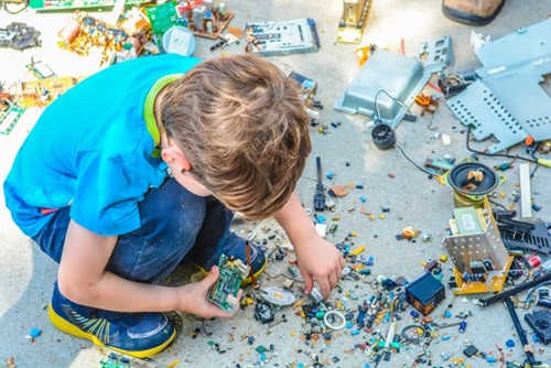 How to Make DIY Projects Safe to Do with Children  image
