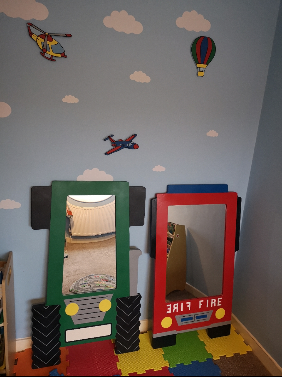 EXHIBITOR: HT Mirrors