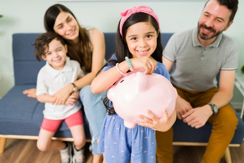 Saving Tips for Large Families  image