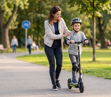 Thinking About an Electric Scooter for Your Child? What Parents Should Consider First  image