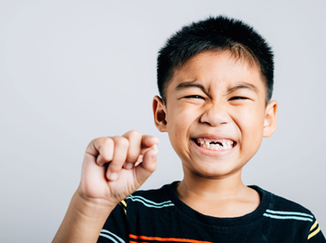 When Do Kids Start Losing Teeth? An Age by Age Guide From a Paediatric Dentist  image