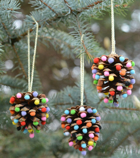 Christmas Craft: Pom Pom and Pinecones  image